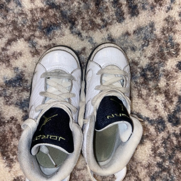 Kids Nike Jordan’s size 10c - Picture 4 of 6